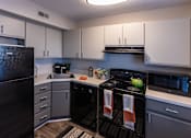 Thumbnail 9 of 21 - Highland Grand Apartments