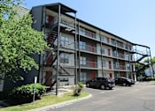 Thumbnail 21 of 21 - Highland Grand Apartments