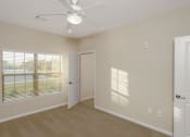 Thumbnail 20 of 33 - bedroom