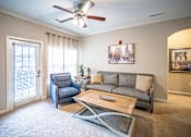 Thumbnail 3 of 30 - Vintage Creekwood Park living room