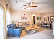 Thumbnail 2 of 30 - Vintage Creekwood Park living room