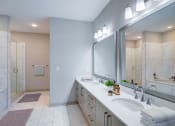 Thumbnail 9 of 47 - VENUE BROOKWOOD BATHROOM