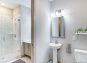 Thumbnail 11 of 47 - VENUE BROOKWOOD BATHROOM