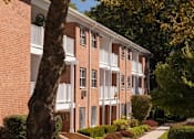 Thumbnail 8 of 14 - Crestview Apartments