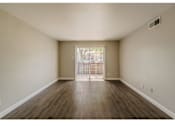 Thumbnail 4 of 28 - dallas tx apartments