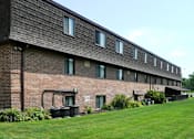 Thumbnail 2 of 17 - Courtyard With Green Space at Park Place Apartments, Coralville