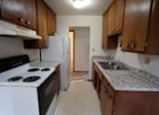 Thumbnail 22 of 39 - Priscilla Standish - kitchen