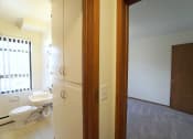 Thumbnail 13 of 31 - Como Court - 2 Bedroom, Minneapolis, Minnesota