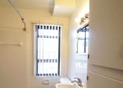 Thumbnail 14 of 31 - Como Court - 2 Bedroom, Minneapolis, Minnesota