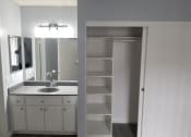 Thumbnail 9 of 14