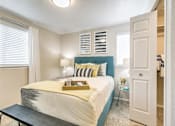 Thumbnail 38 of 42 - bedroom