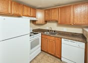 Thumbnail 5 of 8 - Taymil Yarmouth Place Kitchen
