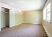 Thumbnail 10 of 18 - Taymil Yarmouth Green Bedroom Interior