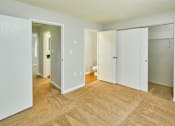 Thumbnail 6 of 15 - Taymil Yarmouth Landing Bedroom