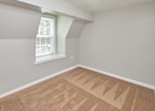 Thumbnail 11 of 15 - Taymil Yarmouth Landing Living Room