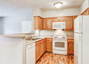 Thumbnail 23 of 30 - Kitchen