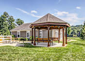 Thumbnail 6 of 30 - Picnic area