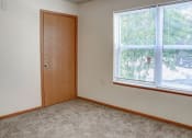 Thumbnail 9 of 20 - Bedroom