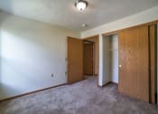 Thumbnail 13 of 25 - Bedroom