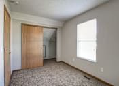Thumbnail 11 of 19 - Bedroom