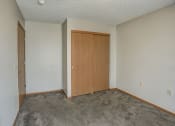 Thumbnail 14 of 26 - Bedroom