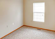 Thumbnail 12 of 28 - Bedroom