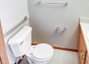 Thumbnail 15 of 28 - Bathroom