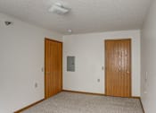 Thumbnail 19 of 32 - Bedroom