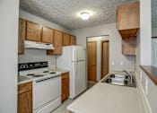 Thumbnail 13 of 23 - Kitchen