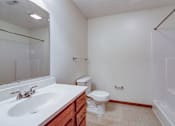 Thumbnail 17 of 27 - Bathroom