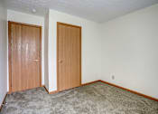 Thumbnail 9 of 25 - Bedroom