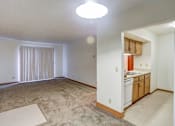 Thumbnail 17 of 25 - Living room