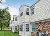 Thumbnail 4 of 26 - Riverview Place