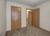 Thumbnail 13 of 34 - Bedroom