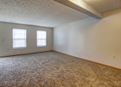 Thumbnail 16 of 34 - Living room