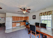 Thumbnail 8 of 27 - Community room