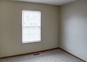 Thumbnail 18 of 31 - Bedroom