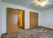 Thumbnail 13 of 31 - Bedroom