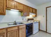 Thumbnail 21 of 31 - Kitchen