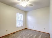 Thumbnail 16 of 28 - Bedroom