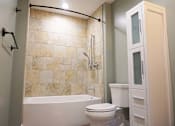 Thumbnail 12 of 17 - Onota Suite 305 Bathroom