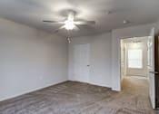 Thumbnail 16 of 31 - Bedroom