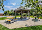 Thumbnail 5 of 28 - Picnic area