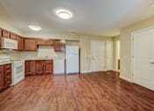 Thumbnail 18 of 32 - Kitchen area
