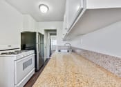 Thumbnail 17 of 20 - Granite  ; Kitchen