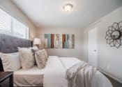 Thumbnail 8 of 15 - Gorgeous Bedroom at Parkwood, Irving, 75061
