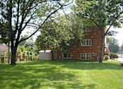 Thumbnail 17 of 32 - Richfield Square Apartments exterior
