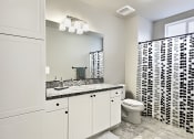 Thumbnail 14 of 19 - Beautiful Bathroom
