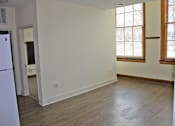 Thumbnail 16 of 25 - Living room