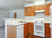 Thumbnail 21 of 39 - Kitchen at THE MEADOWS BY VINTAGE, Bellingham, 98226
